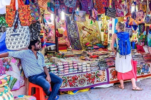 Janpath Market Delhi: Location, Shops, Timing, and Nearby Areas