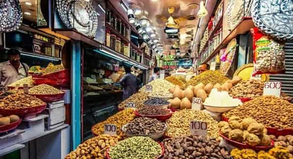 Khari Baoli Market Delhi: Location, Shops, Timing, and Nearby Areas