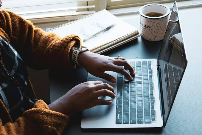 Is Freelance Content Writing Business Profitable in 2026?